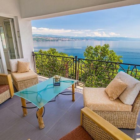 Апартаменты Luxury Penthouse Prestige Near The Sea Опатия Экстерьер фото