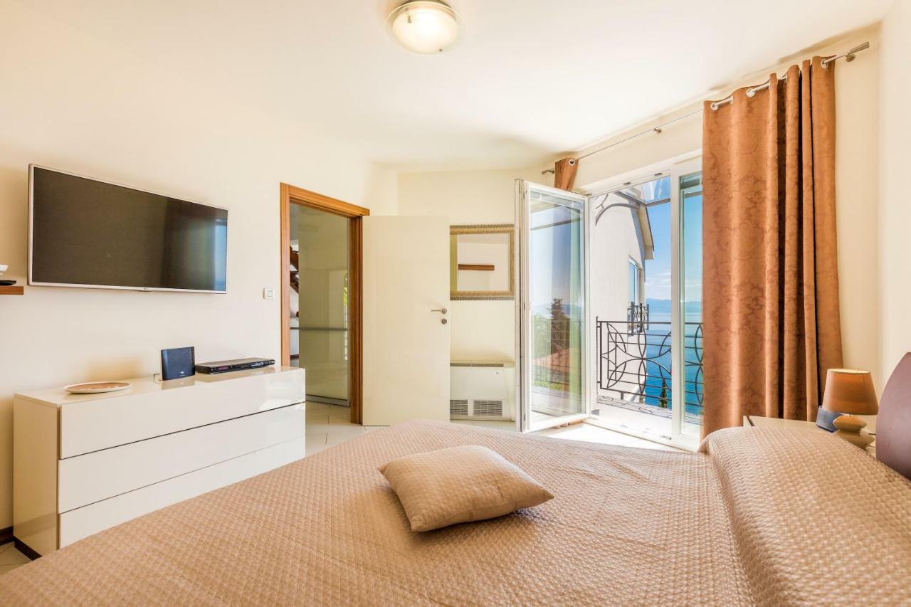Апартаменты Luxury Penthouse Prestige Near The Sea Опатия Экстерьер фото